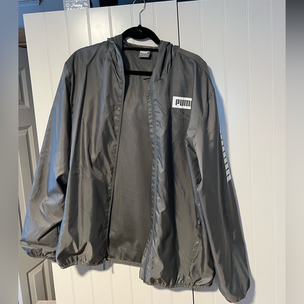 Men’s puma windbreaker